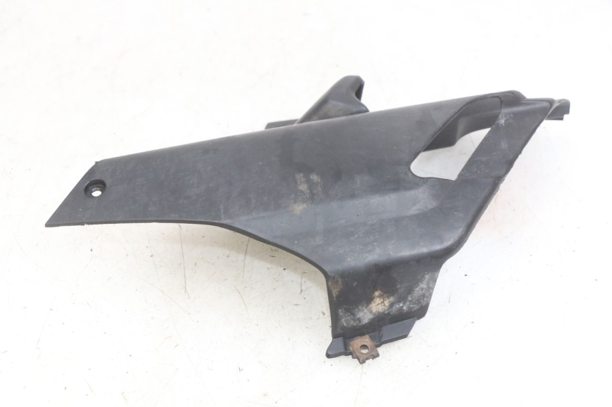 photo de OSŁONA POD LEWYM SIEDZENIEM YAMAHA X-MAX XMAX 250 (2006 - 2009) - Zoom stanu zużycia