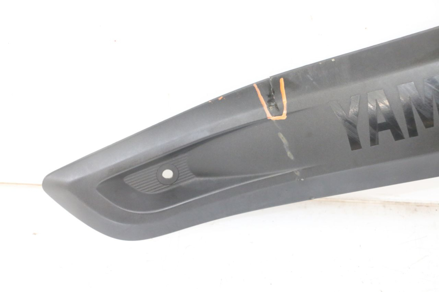 photo de OSŁONA POD LEWYM SIEDZENIEM YAMAHA X-MAX XMAX 125 (2010 - 2013) - Widok z bliska