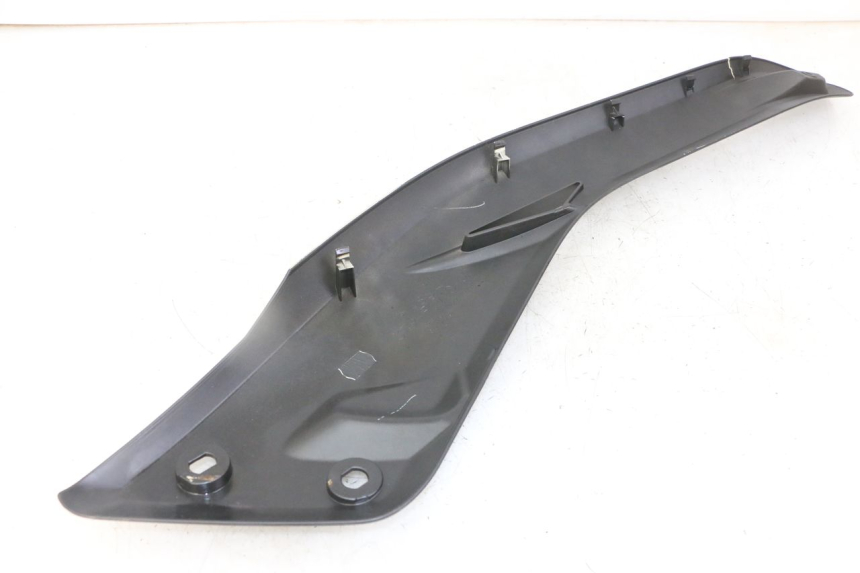 photo de OSŁONA POD LEWYM SIEDZENIEM YAMAHA X-MAX XMAX 125 (2010 - 2013) - Widok ogólny