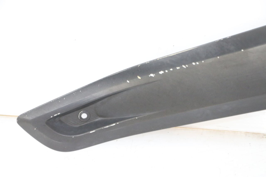 photo de OSŁONA POD LEWYM SIEDZENIEM YAMAHA X-MAX XMAX 125 (2010 - 2013) - Oznaczenia i referencje