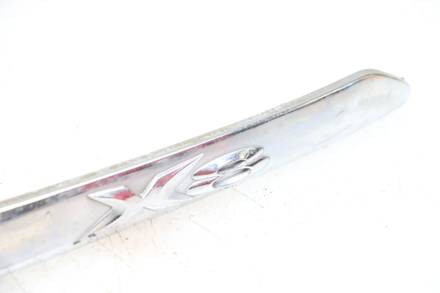 photo de OSŁONA POD LEWYM SIEDZENIEM PIAGGIO X8 125 (2004 - 2007) - Punkty mocowania