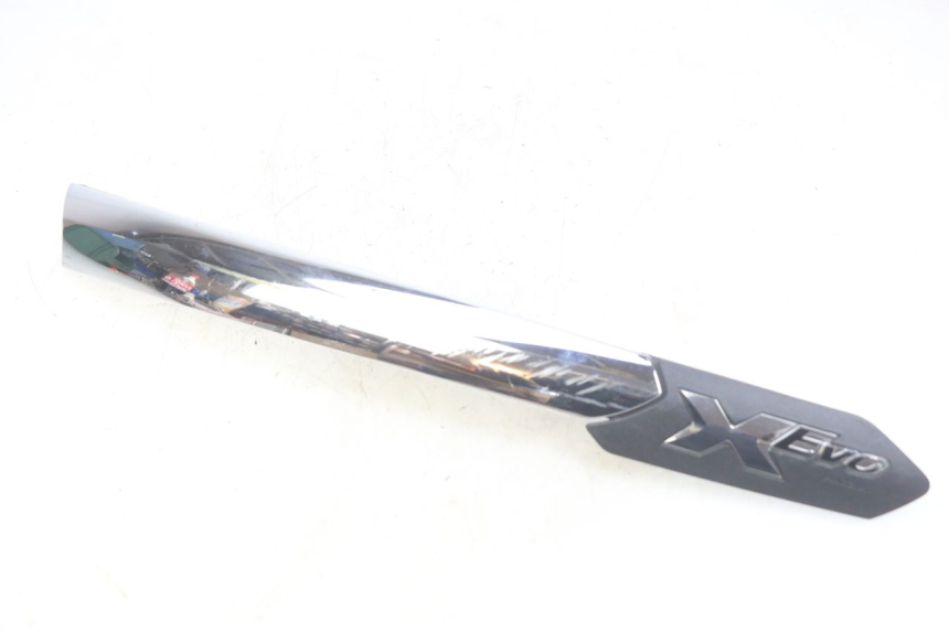 photo de OSŁONA POD LEWYM SIEDZENIEM PIAGGIO XEVO - X EVO 125 (2007 - 2017) - Widok główny