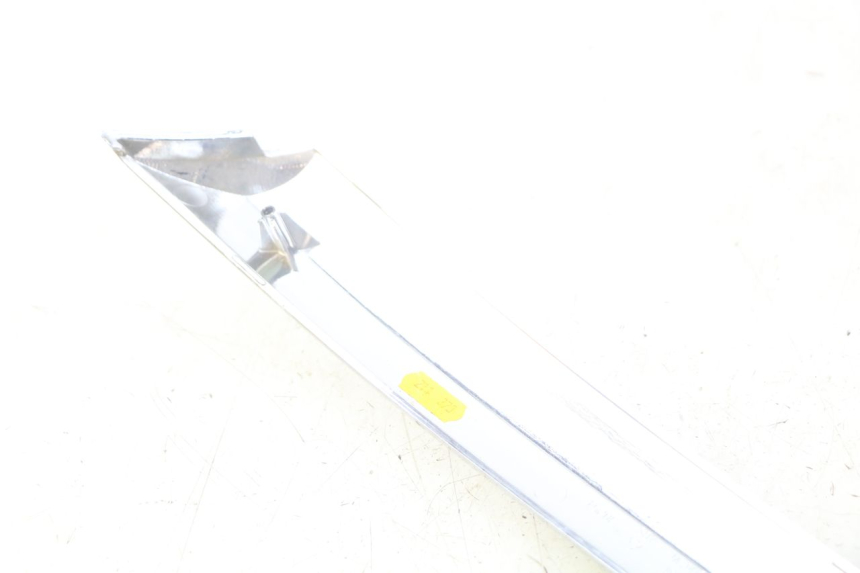 photo de OSŁONA POD LEWYM SIEDZENIEM PIAGGIO XEVO - X EVO 125 (2007 - 2017) - Zoom stanu zużycia