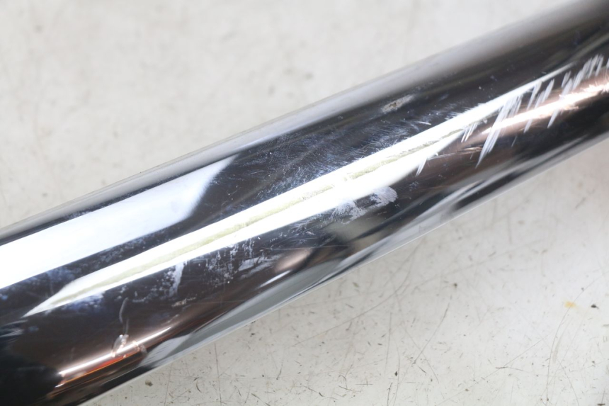 photo de OSŁONA POD LEWYM SIEDZENIEM PIAGGIO XEVO - X EVO 125 (2007 - 2017) - Zbliżenie techniczne