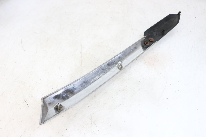 photo de OSŁONA POD LEWYM SIEDZENIEM PIAGGIO XEVO - X EVO 125 (2007 - 2017) - Zoom stanu zużycia