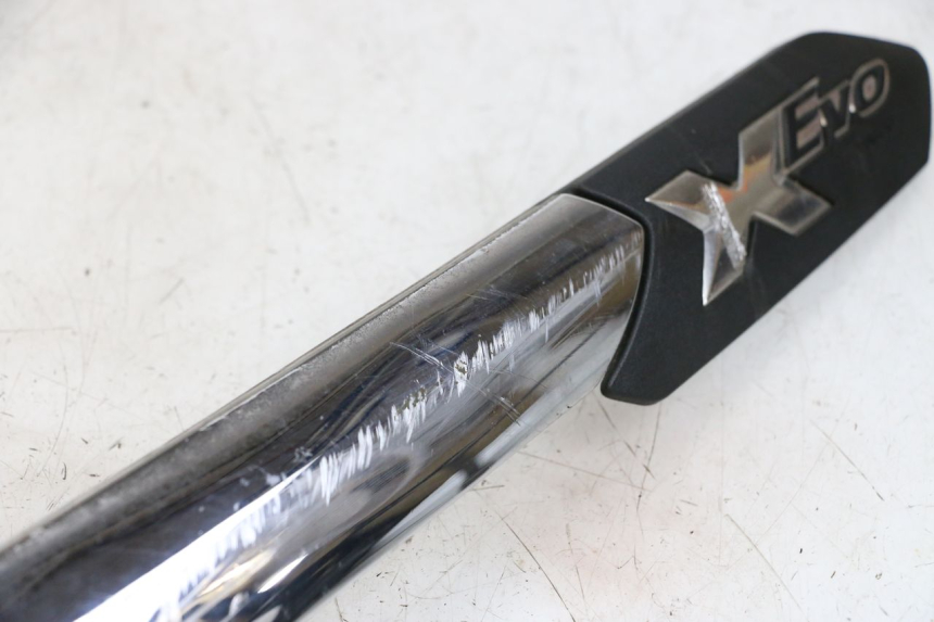 photo de OSŁONA POD LEWYM SIEDZENIEM PIAGGIO XEVO - X EVO 125 (2007 - 2017) - Inny kąt widzenia