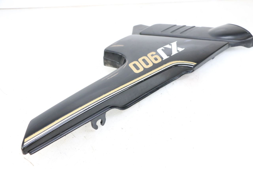 photo de OSŁONA POD LEWYM SIEDZENIEM YAMAHA XJ F 900 (1983 - 1994) - Zbliżenie techniczne