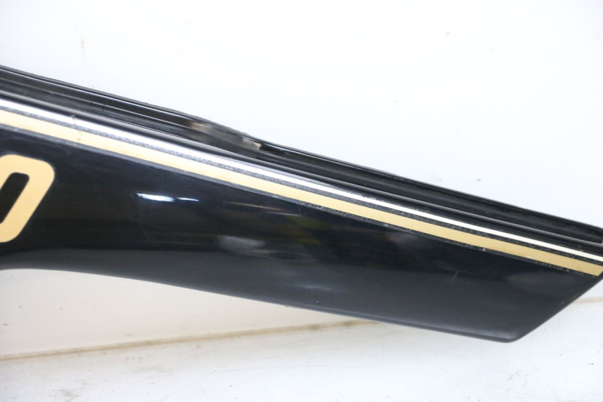 photo de OSŁONA POD LEWYM SIEDZENIEM YAMAHA XJ F 900 (1983 - 1994) - Punkty mocowania