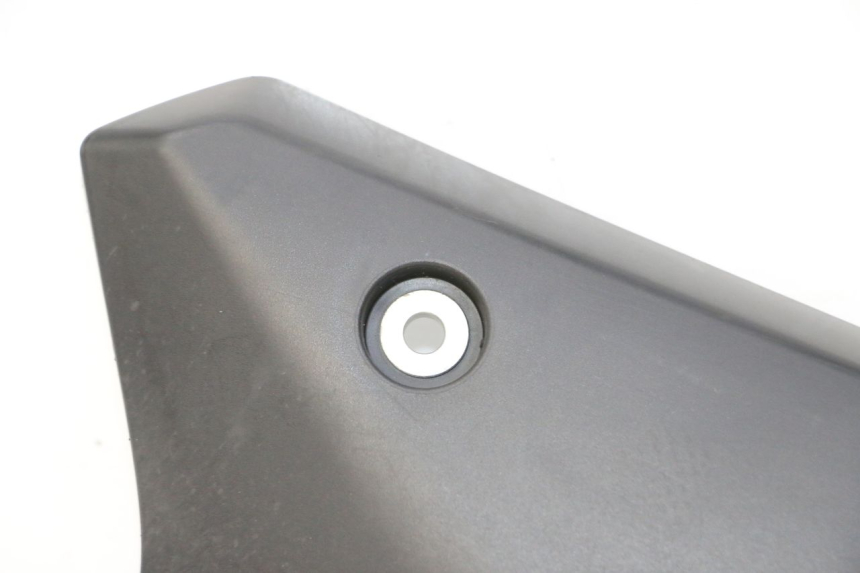 photo de OSŁONA POD LEWYM SIEDZENIEM YAMAHA XJ6 ABS 600 (2008 - 2016) - Punkty mocowania