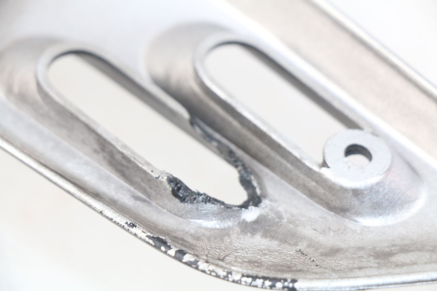 photo de OSŁONA POD LEWYM SIEDZENIEM YAMAHA XP T-MAX TMAX ABS 500 (2004 - 2007) - Szczegół części