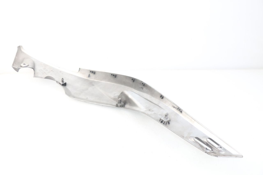 photo de OSŁONA POD LEWYM SIEDZENIEM YAMAHA XP T-MAX TMAX ABS 500 (2004 - 2007) - Zoom stanu zużycia