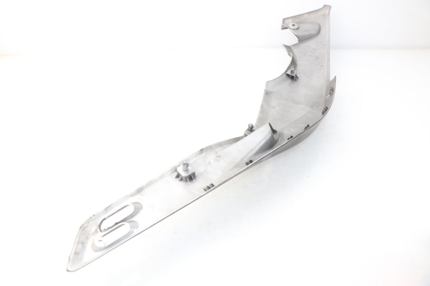 photo de OSŁONA POD LEWYM SIEDZENIEM YAMAHA XP T-MAX TMAX ABS 500 (2004 - 2007) - Inny kąt widzenia