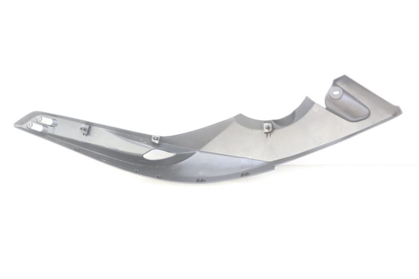 photo de OSŁONA POD LEWYM SIEDZENIEM YAMAHA XP T-MAX TMAX ABS 500 (2004 - 2007) - Inny kąt widzenia