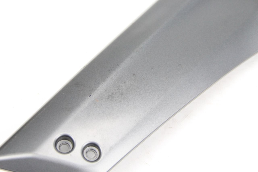 photo de OSŁONA POD LEWYM SIEDZENIEM YAMAHA XP T-MAX TMAX 500 (2008 - 2012) - Inny kąt widzenia