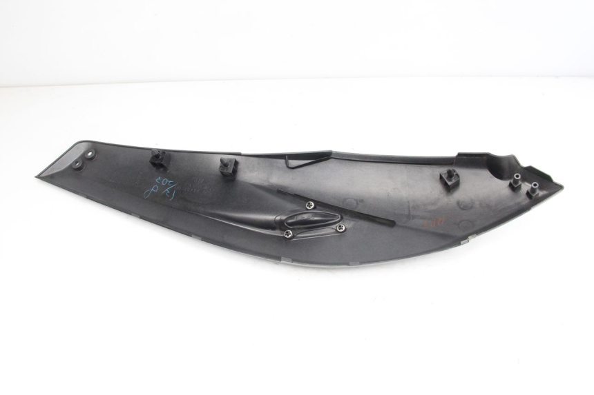 photo de OSŁONA POD LEWYM SIEDZENIEM YAMAHA XP T-MAX TMAX 500 (2008 - 2012) - Widok ogólny