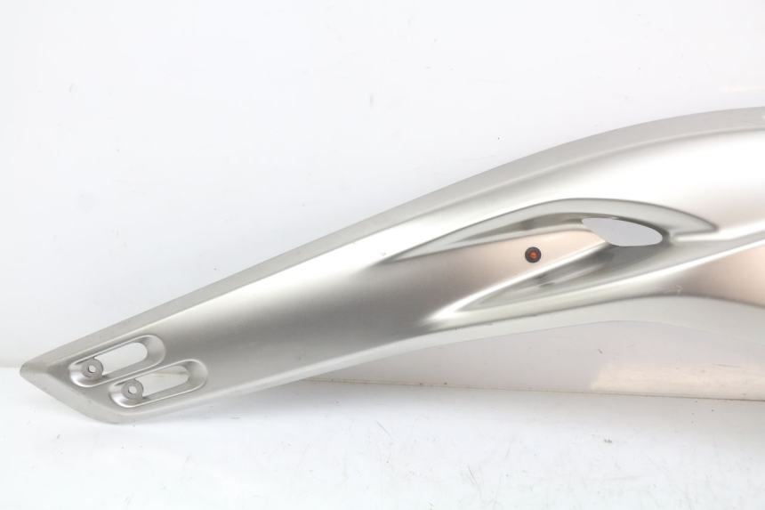 photo de OSŁONA POD LEWYM SIEDZENIEM YAMAHA XP T-MAX TMAX 500 (2004 - 2007) - Inny kąt widzenia