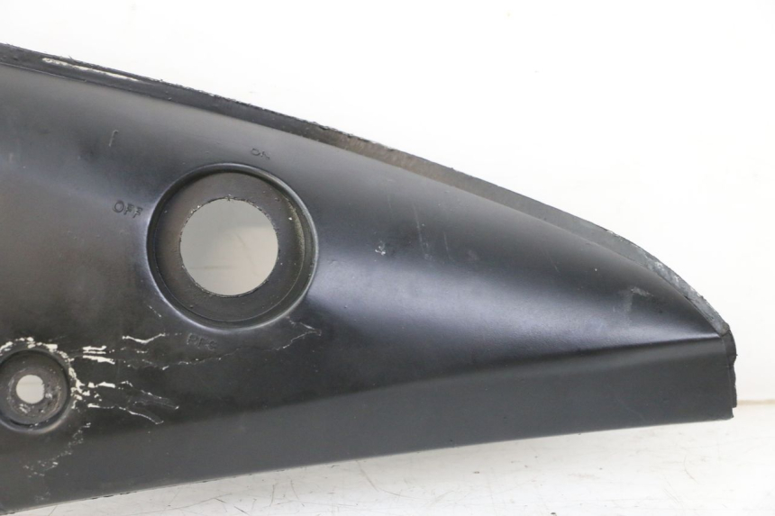 photo de OSŁONA POD LEWYM SIEDZENIEM YAMAHA TZR 50 (2008 - 2016) - Punkty mocowania