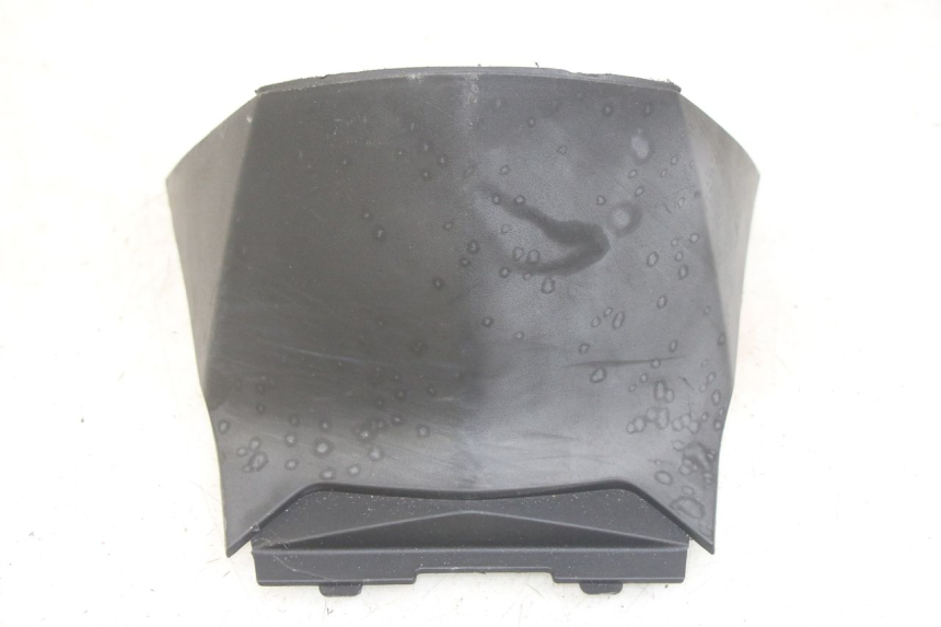 photo de OSŁONA POD SIEDZENIEM PEUGEOT GEOPOLIS RS 125 (2007 - 2009) - Zbliżenie techniczne