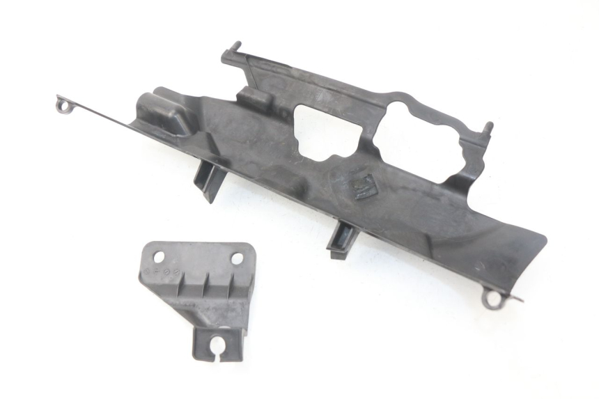 photo de OSŁONA POD SIEDZENIEM SUZUKI GSX-R GSXR 750 (2011 - 2016) - Widok główny