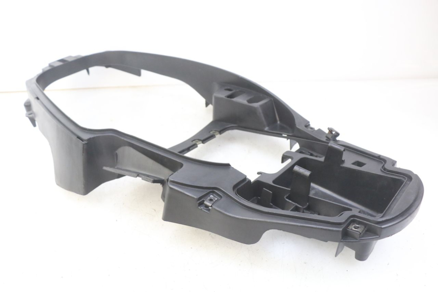 photo de OSŁONA POD SIEDZENIEM REVATTO IMPERATOR 125 (2007 - 2015) - Zbliżenie techniczne