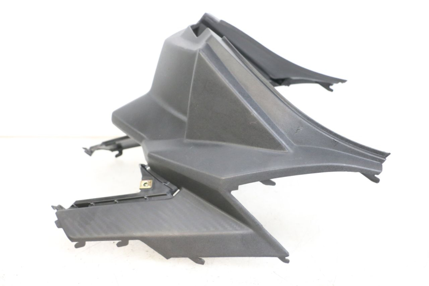 photo de OSŁONA POD SIEDZENIEM SYM JET 14 4T 50 (2018 - 2022) - Zbliżenie techniczne