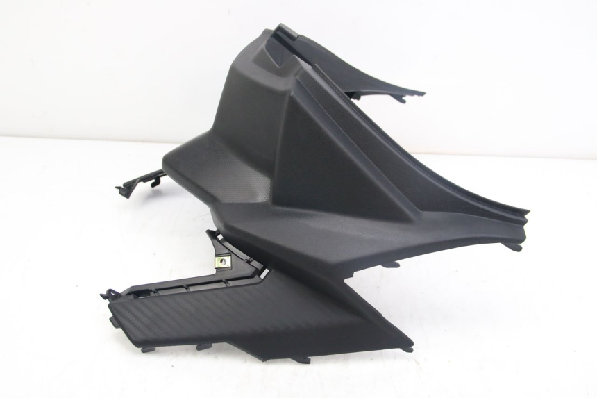 photo de OSŁONA POD SIEDZENIEM SYM JET 4 4T 50 (2018 - 2021) - Zoom stanu zużycia