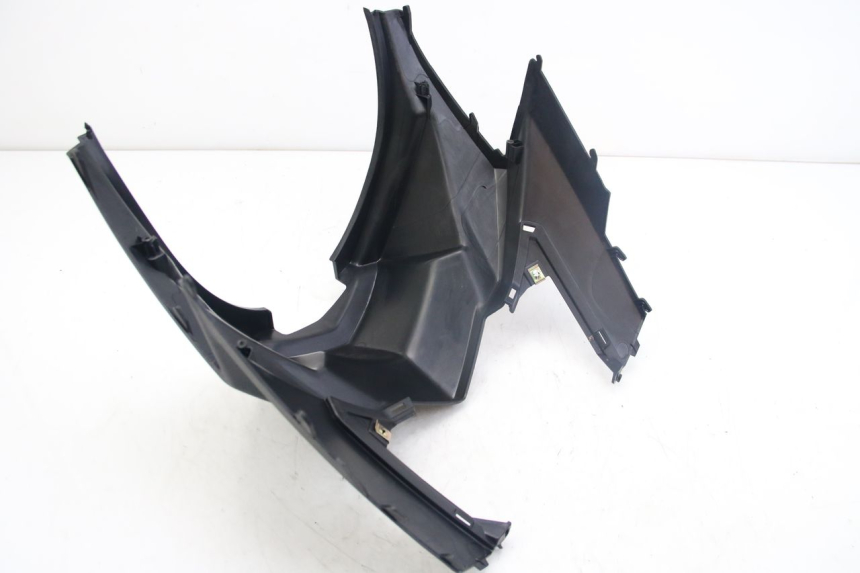 photo de OSŁONA POD SIEDZENIEM SYM JET 4 4T 50 (2018 - 2021) - Widok ogólny