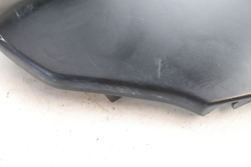 photo de OSŁONA POD SIEDZENIEM PIAGGIO LIBERTY IGET 4T 50 (2021 - 2025) - Zoom stanu zużycia