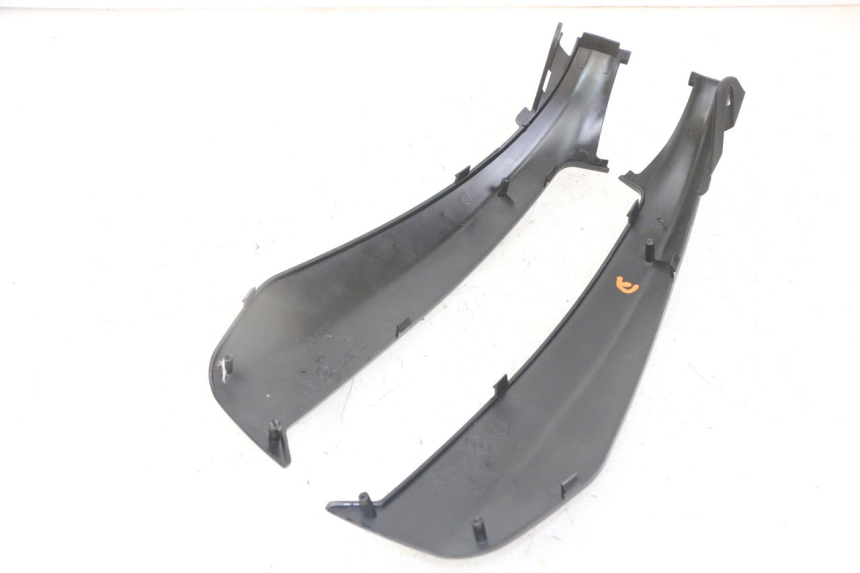 photo de OSŁONA POD SIEDZENIEM PIAGGIO NRG POWER PUREJET 50 (2018 - 2021) - Punkty mocowania