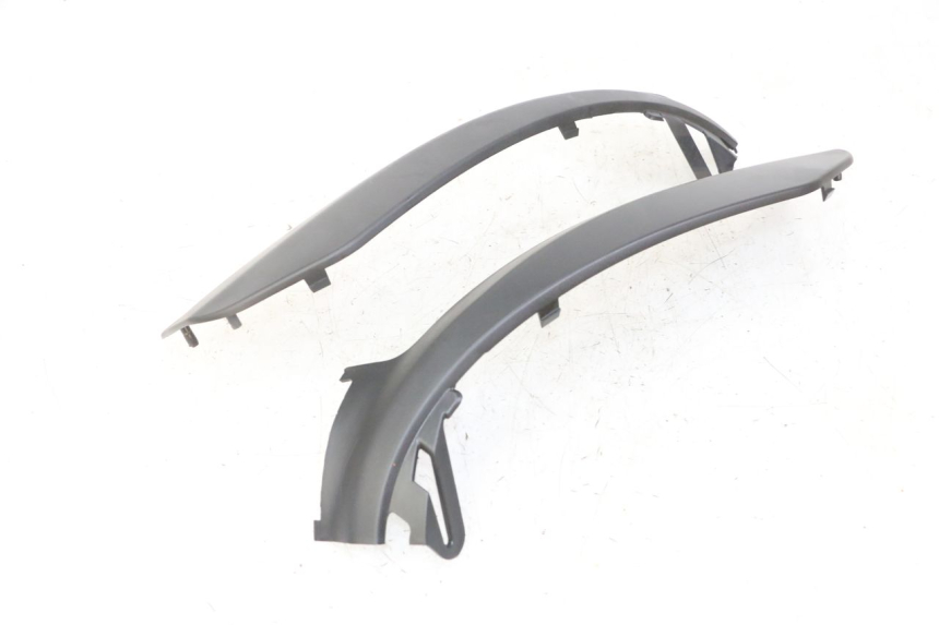 photo de OSŁONA POD SIEDZENIEM PIAGGIO NRG POWER PUREJET 50 (2018 - 2021) - Stan powierzchni