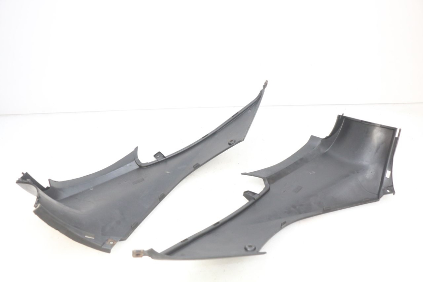 photo de OSŁONA POD SIEDZENIEM MBK OVETTO 2T 50 (2007 - 2017) - Zbliżenie techniczne