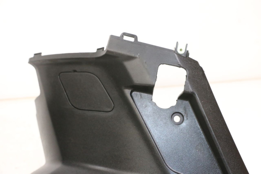 photo de OSŁONA POD SIEDZENIEM PEUGEOT STREETZONE 4T 50 (2018 - 2023) - Widok produktu