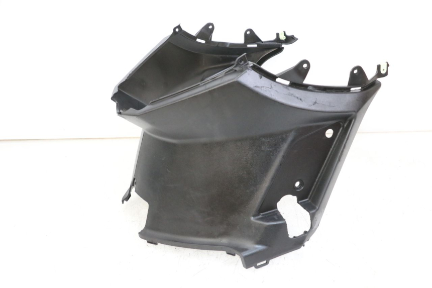 photo de OSŁONA POD SIEDZENIEM PEUGEOT STREETZONE 4T 50 (2018 - 2023) - Punkty mocowania