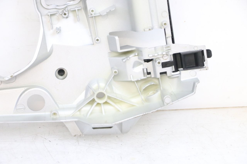 photo de OSŁONA POD SIEDZENIEM BMW R GS 1250 (2021 - 2024) - Struktura - zbliżenie