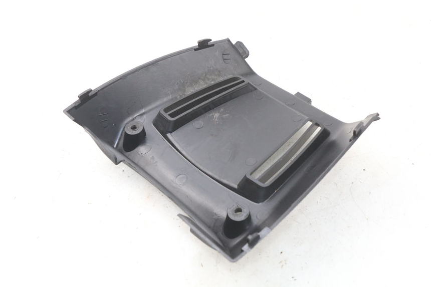 photo de OSŁONA POD SIEDZENIEM DAELIM S2 FI 125 (2008 - 2017) - Zoom stanu zużycia