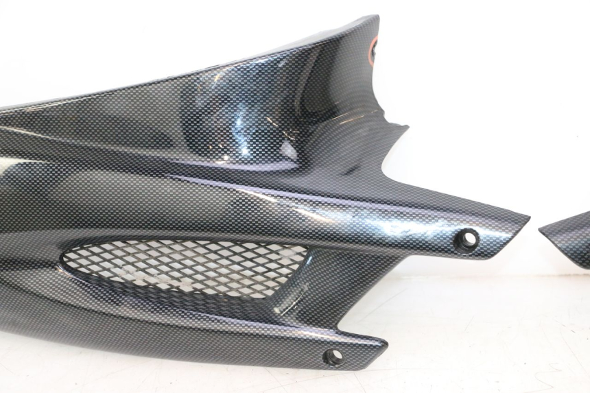 photo de OSŁONA POD SIODŁEM PEUGEOT SPEEDFIGHT LC 50 (1996 - 2002) - Szczegóły charakterystyczne