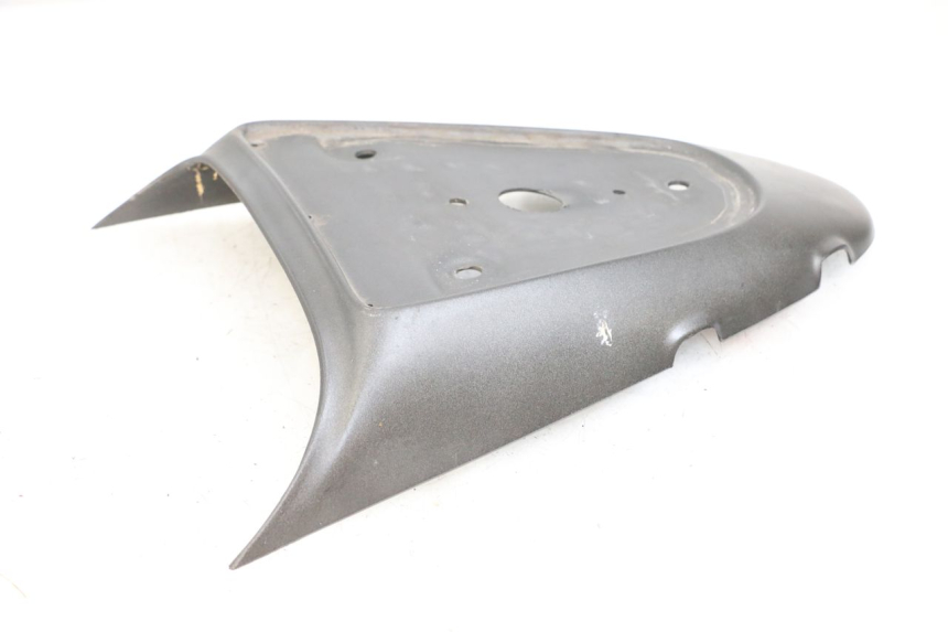 photo de OSŁONA POD SIODŁEM APRILIA SR CARB LC 2T 50 (2004 - 2012) - Zbliżenie techniczne