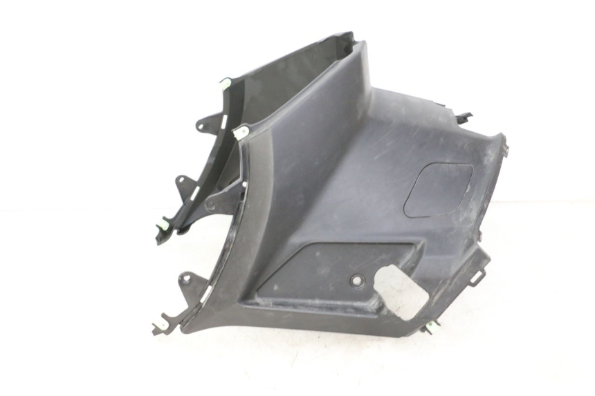 photo de OSŁONA POD SIEDZENIEM PEUGEOT STREETZONE I NAKED 2T 50 (2018 - 2020) - Zoom stanu zużycia