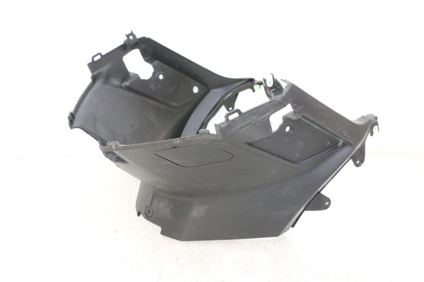 photo de OSŁONA POD SIEDZENIEM PEUGEOT STREETZONE I NAKED 2T 50 (2018 - 2020) - Zbliżenie techniczne