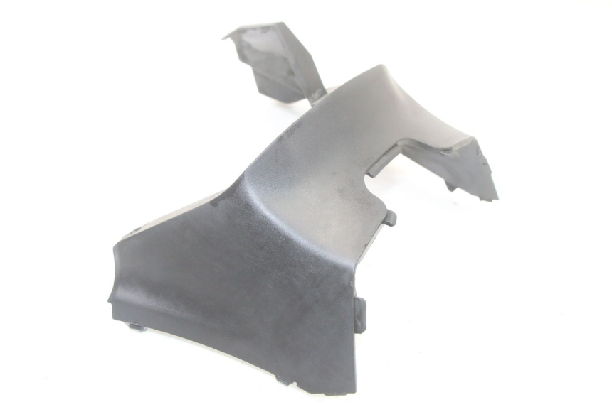 photo de OSŁONA POD SIEDZENIEM SUZUKI BURGMAN 125 (2015 - 2017) - Zoom stanu zużycia