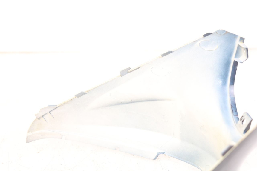 photo de OSŁONA POD SIEDZENIEM HONDA VISION NSC R 50 (2013 - 2015) - Zoom stanu zużycia