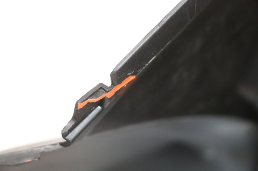 photo de OSŁONA POD SIEDZENIEM PEUGEOT VIVACITY NEW 4T 50 (2008 - 2017) - Oznaczenia i referencje