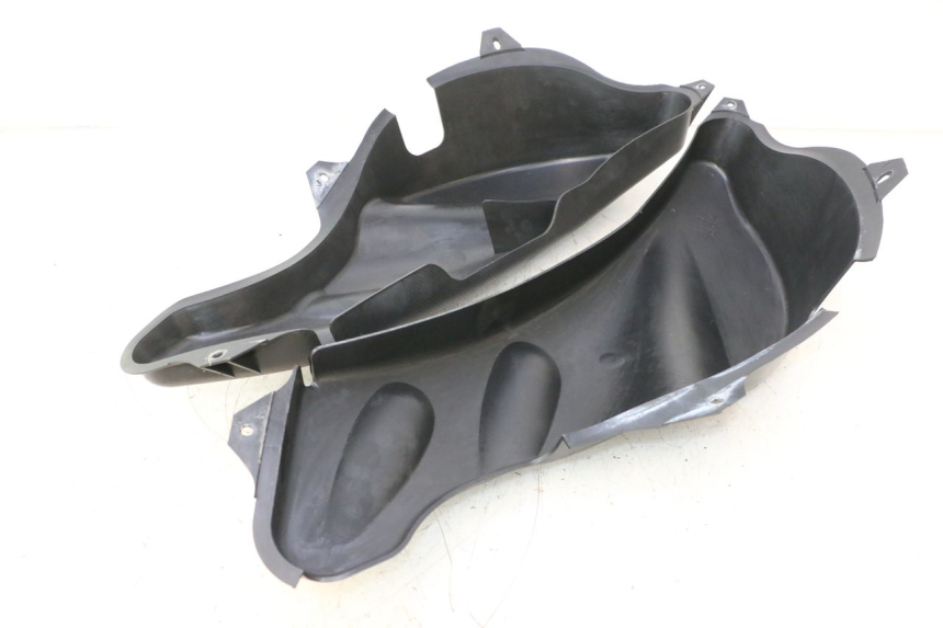 photo de OSŁONA POD SIEDZENIEM YAMAHA WAVE RUNNER GP R 1200 (2000 - 2003) - Zoom stanu zużycia