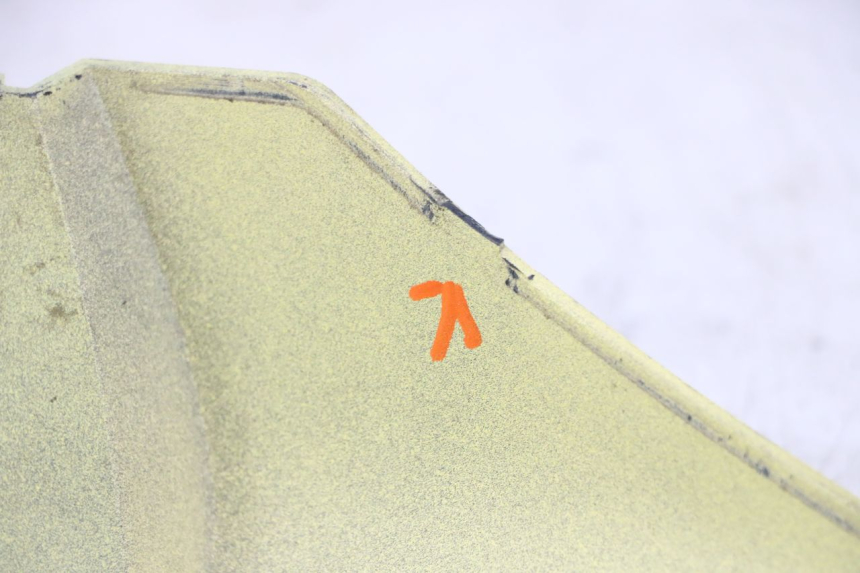 photo de OSŁONA POD SIEDZENIEM YAMAHA WHY 50 (1998 - 2000) - Zbliżenie techniczne