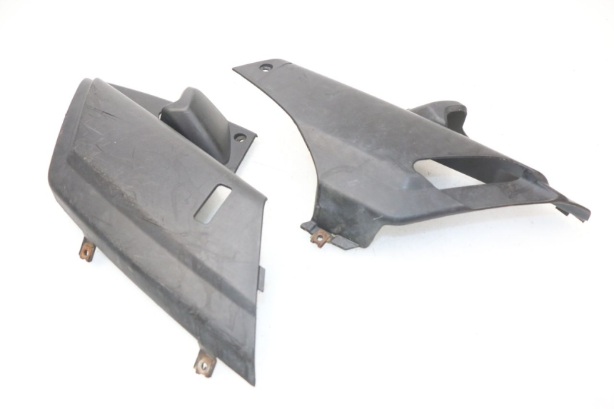 photo de OSŁONA POD SIEDZENIEM YAMAHA XMAX X-MAX 125 (2006 - 2009) - Szczegół części