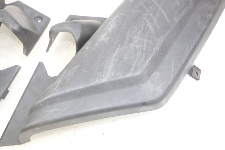 photo de OSŁONA POD SIEDZENIEM YAMAHA XMAX X-MAX 125 (2006 - 2009) - Widok ogólny