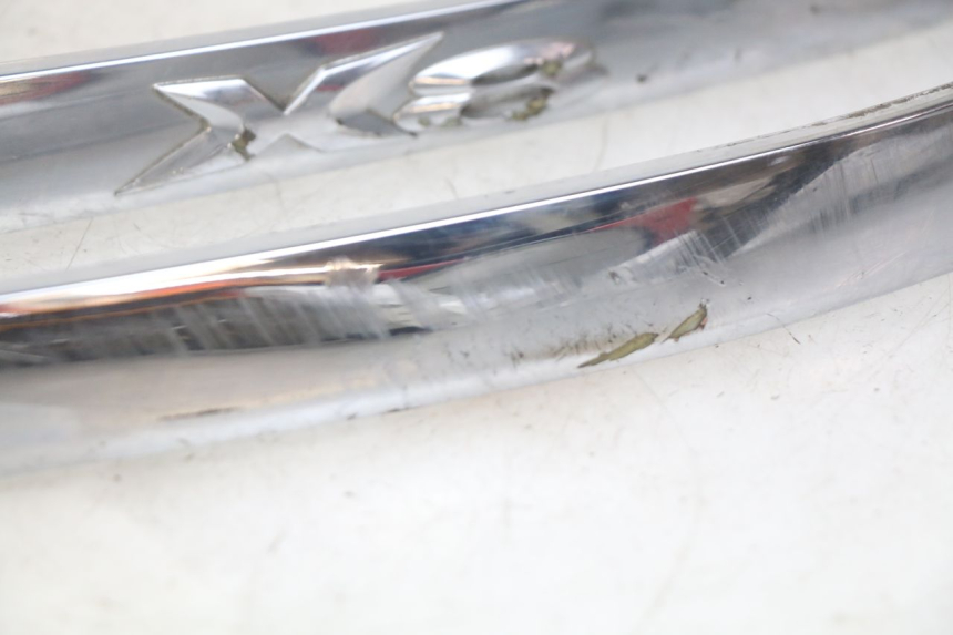 photo de OSŁONA POD SIEDZENIEM PIAGGIO X8 125 (2004 - 2007) - Szczegóły charakterystyczne