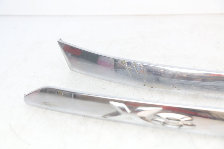 photo de OSŁONA POD SIEDZENIEM PIAGGIO X8 125 (2004 - 2007) - Kontrola wizualna