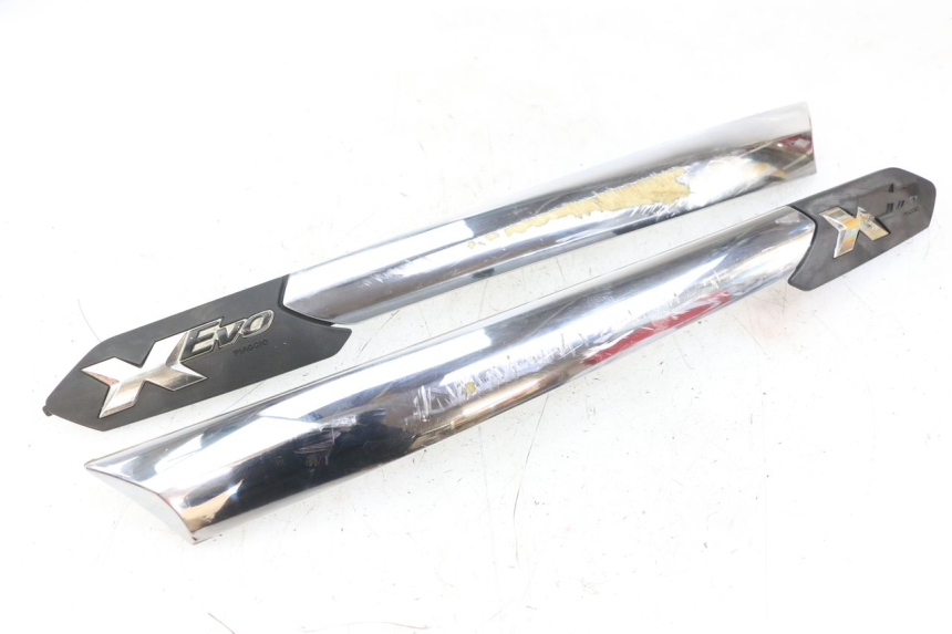 photo de OSŁONA POD SIEDZENIEM PIAGGIO XEVO - X EVO 125 (2007 - 2017) - Widok główny