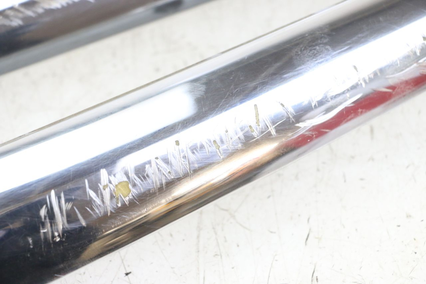 photo de OSŁONA POD SIEDZENIEM PIAGGIO XEVO - X EVO 125 (2007 - 2017) - Punkty mocowania